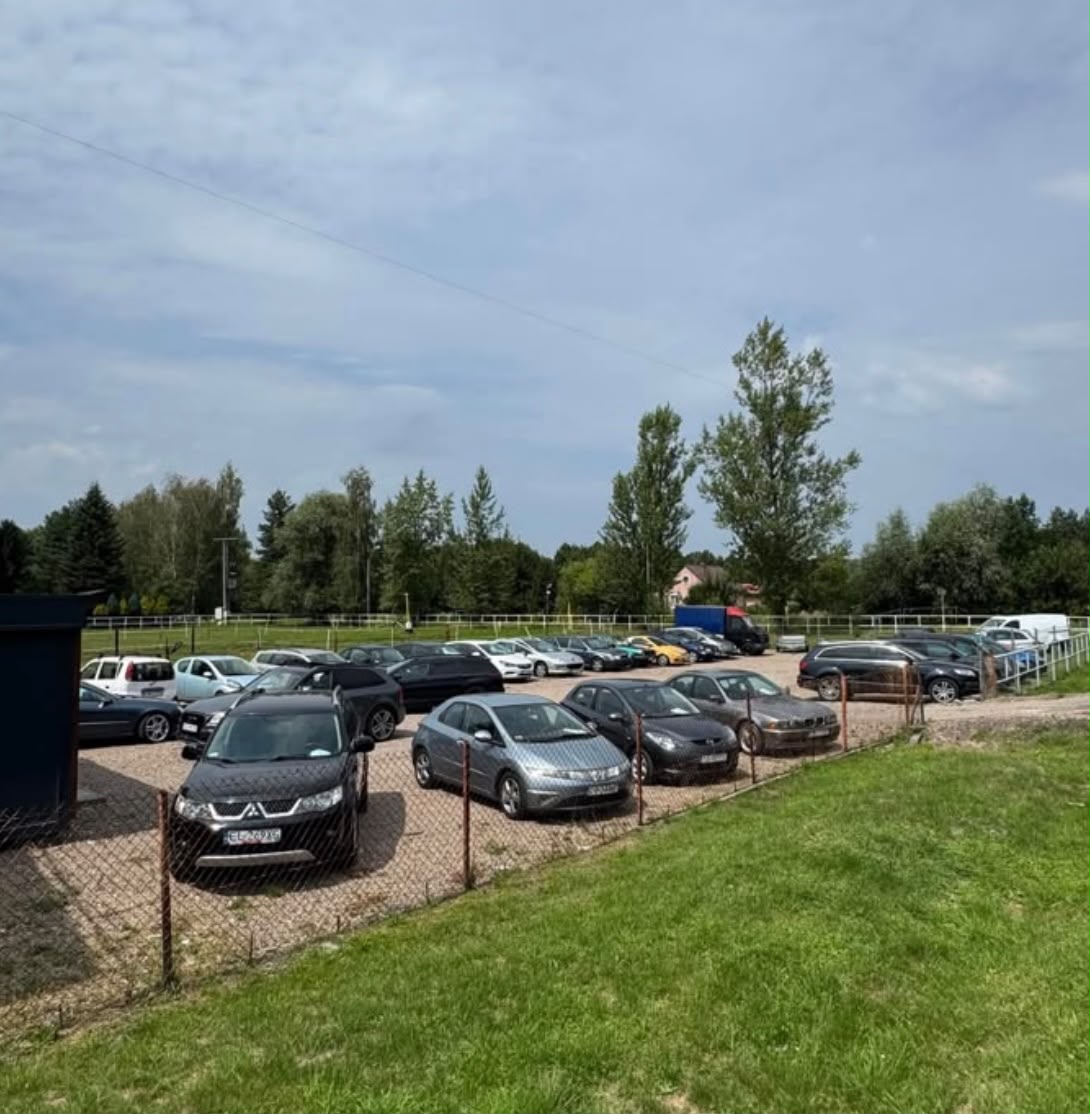 Samochody na placu – autoskup i sprzedaż aut